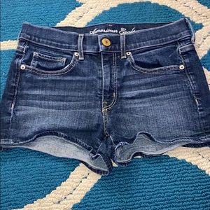 ✨AEO STRETCH DENIM SHORTS SIZE 6✨
